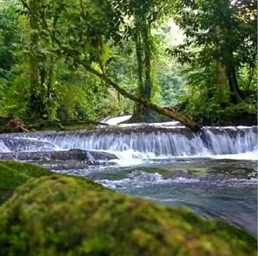  Telaga Biru Air Terjun 7 Bidadari